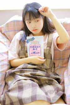 女人全体裸妆看下面